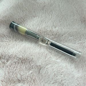 NWT it Cosmetics Heavenly Luxe French Boutique Brush No. 4